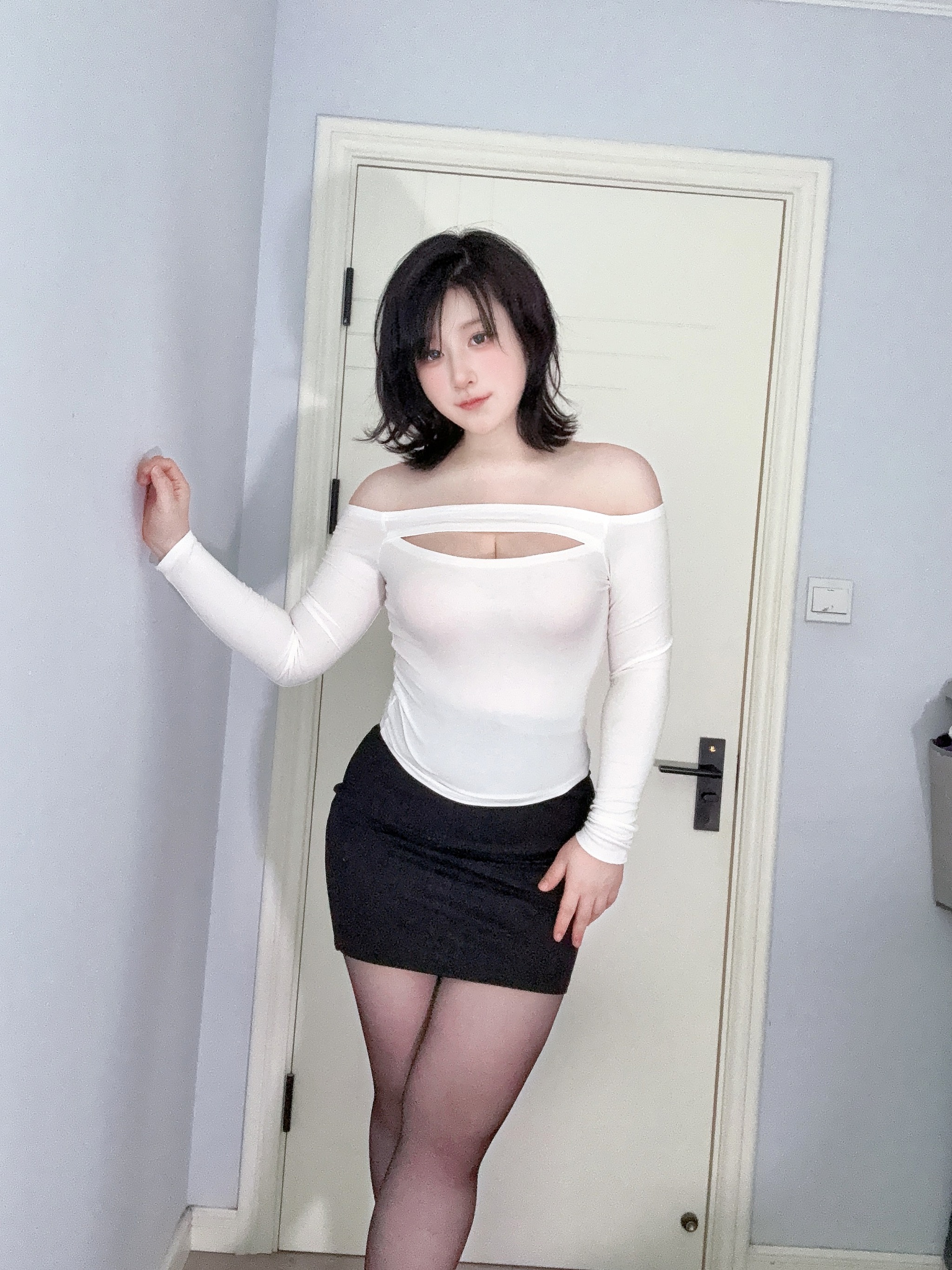 Zyra秋 - NO.014 妈妈的裙子[47P]-XikXak